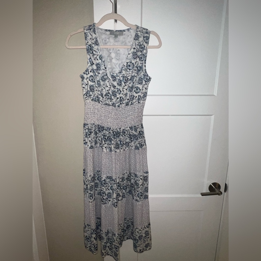J Gee blue floral dress